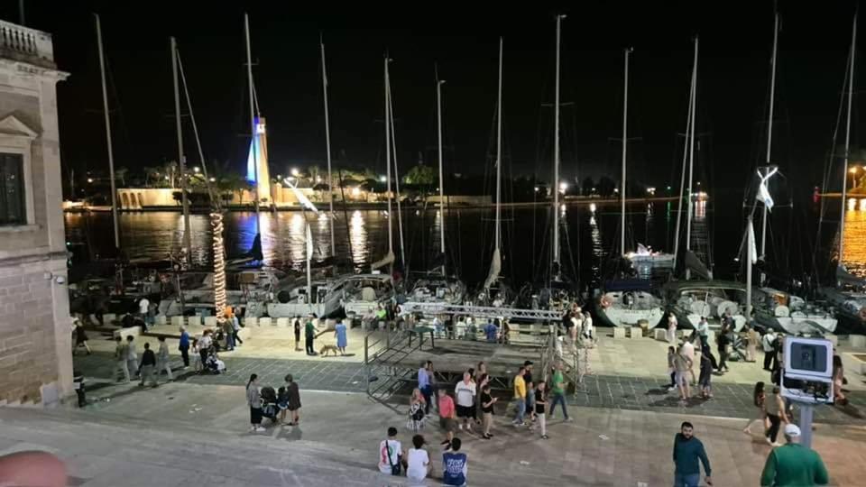 Villa Centro Storico Mare Fuori Brindisi Exterior foto